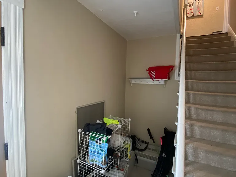 22 Brooks St — Photo 1
