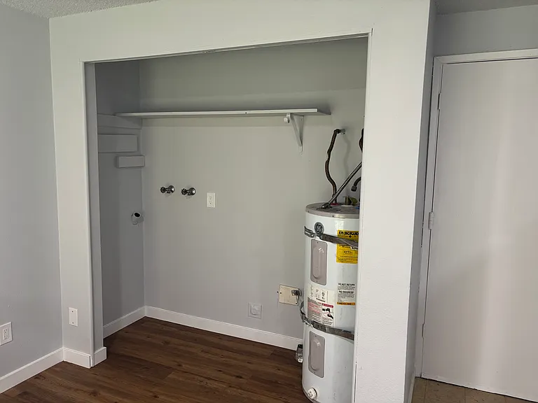 19311 B St E #1 — Photo 16