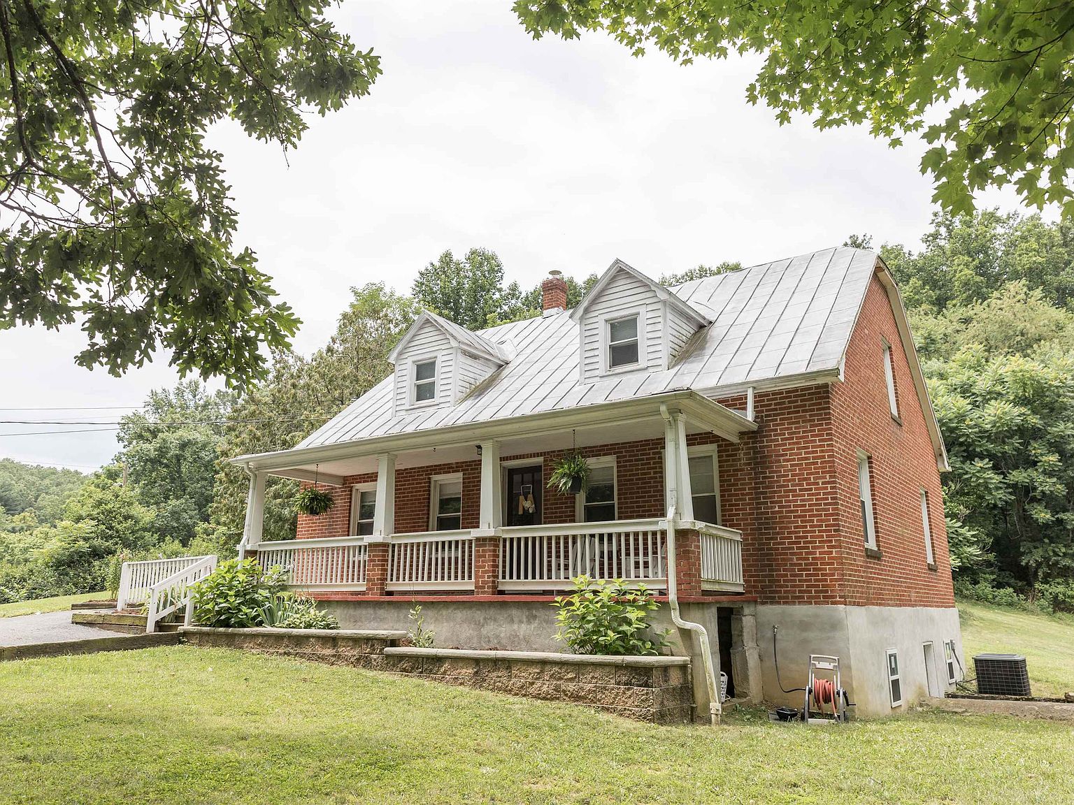 2452 Old Buena Vista Rd, Buena Vista, VA 24416 Zillow