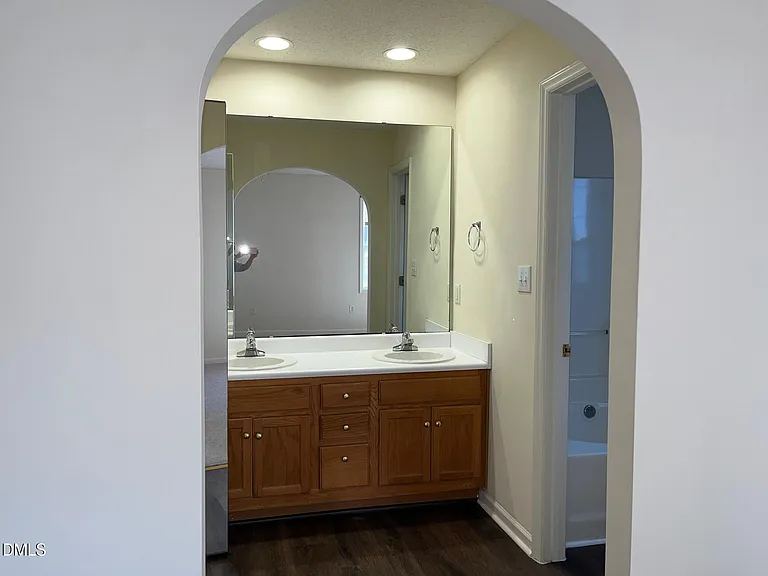 2604 Farlow Gap Ln — Photo 15