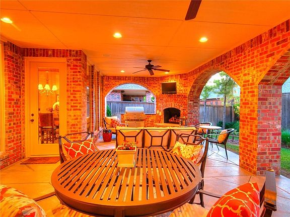2nd image of 5505 NW 125th Ct