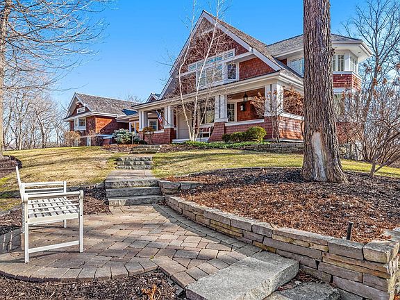 3rd image of 2875 Gale Rd