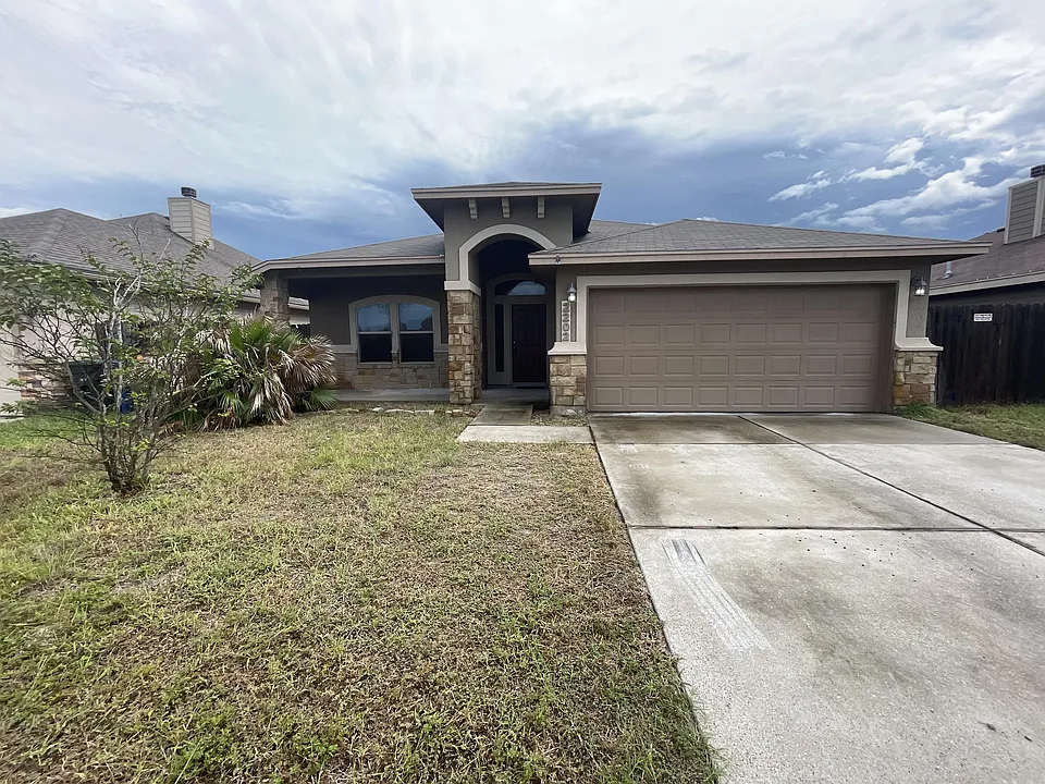 2202 Retta Dr