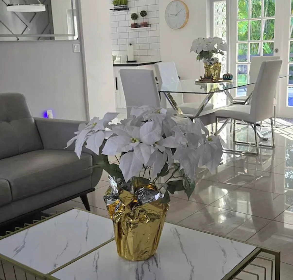 3 bed, 2.0 bath, 1150 sqft, $4,000 — Photo 2