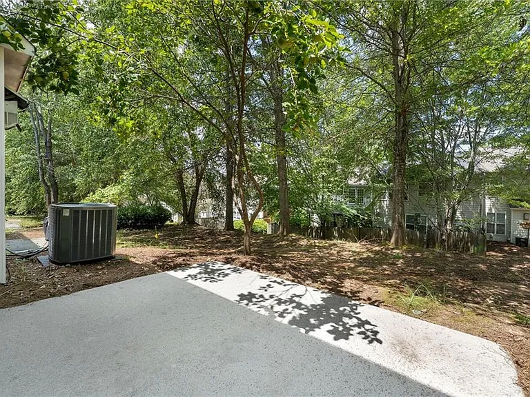 1999 Hailston Ln — Photo 26