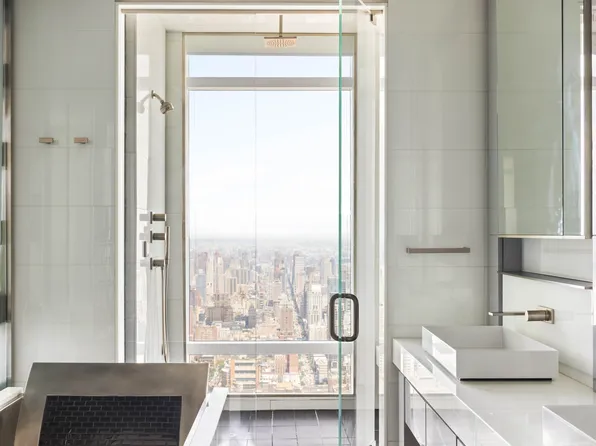 845 United Nations Plaza image 25 of 33