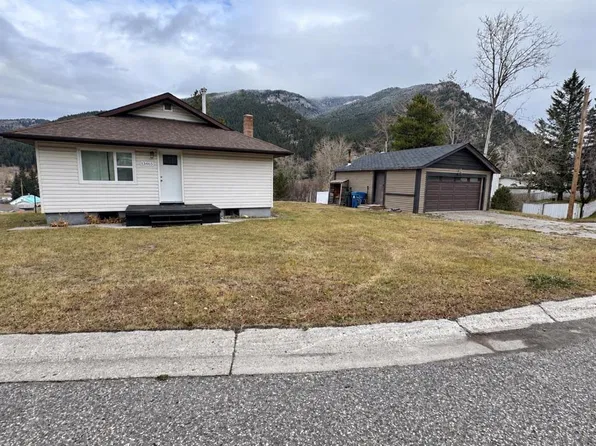 13465 S 17th Ave, Crowsnest Pass, AB T0K 0E0