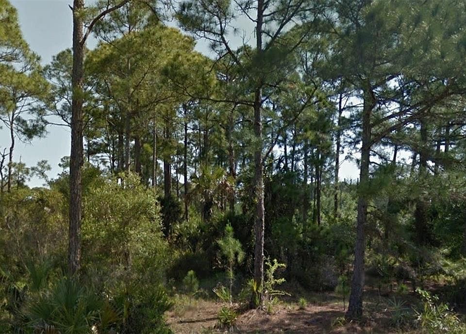 1st image of 15058 Carousel Ln