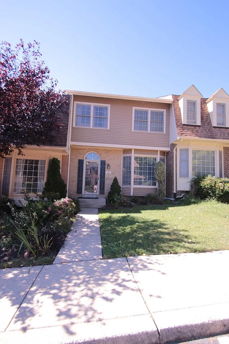 10 Hickory Hill Ct photo 1