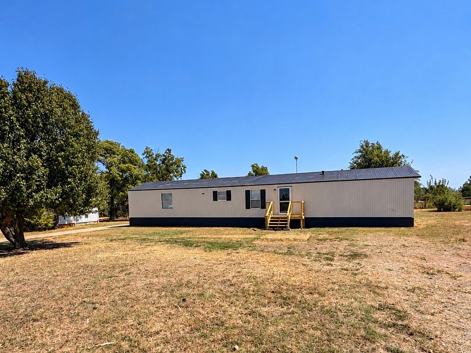 1st image of 617 S Agra Rd