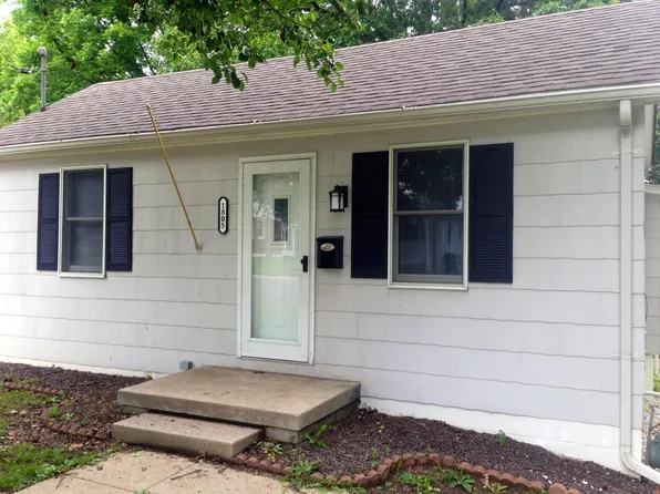 1805 W Adams St, Belleville, IL 62226