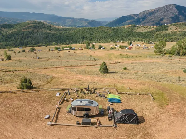 12750 E Cherry Way, Huntsville, UT 84317