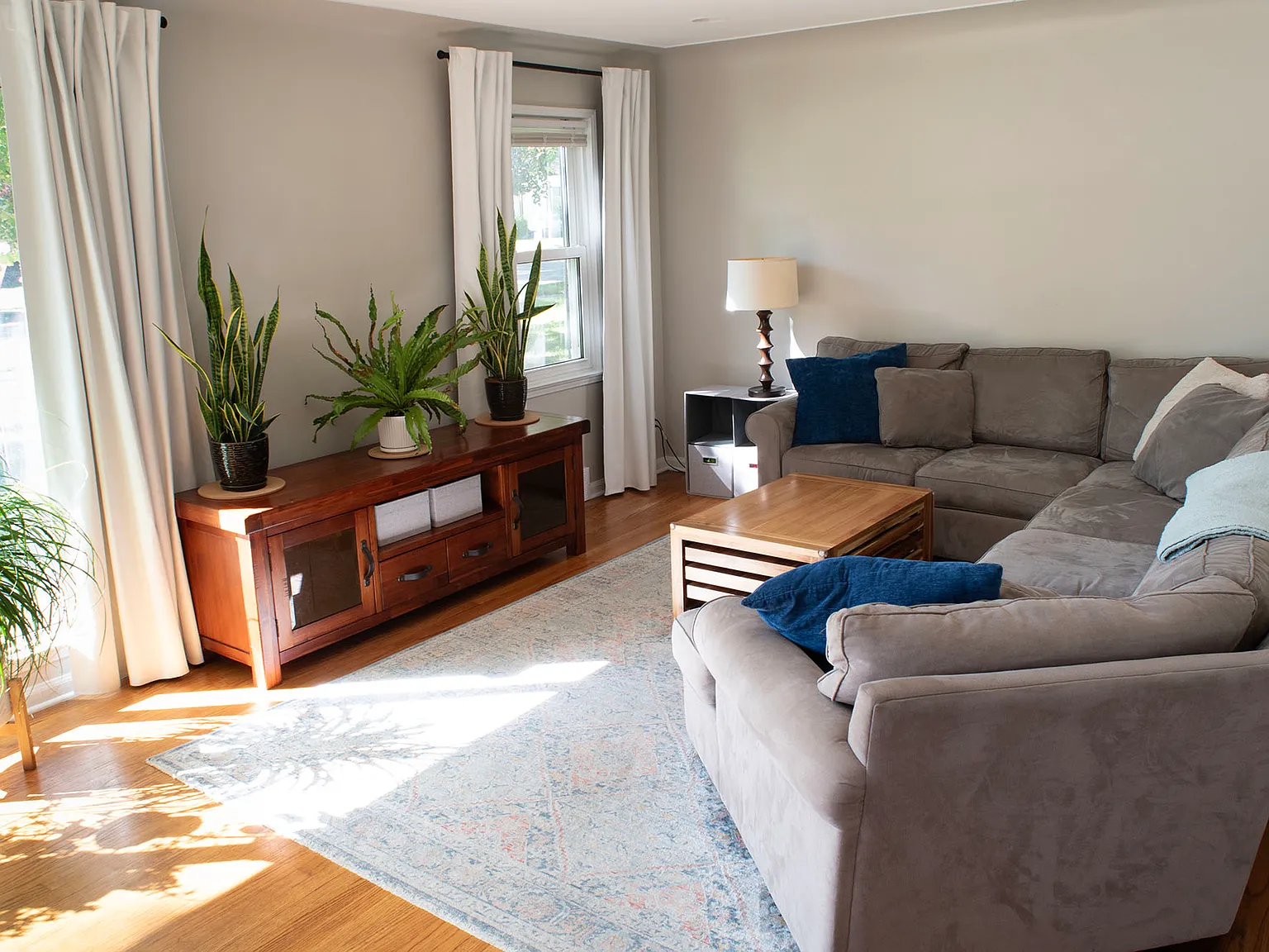 2 bed, 1294 sqft, $2,000 — Photo 3
