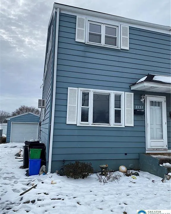 2121 Schoenersville Rd