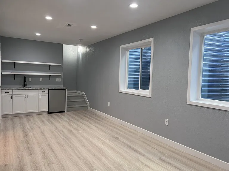 21783 E Radcliff Cir — Photo 27