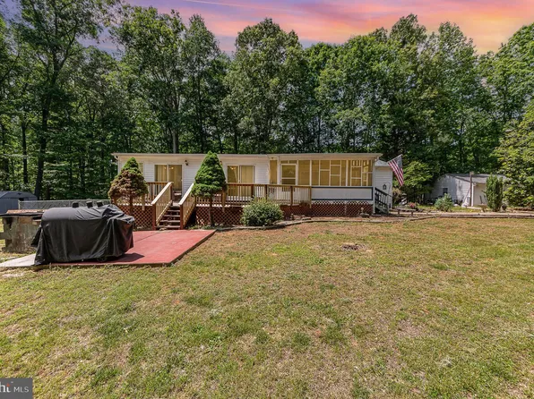 6322 Powers Ln, Woodford, VA 22580