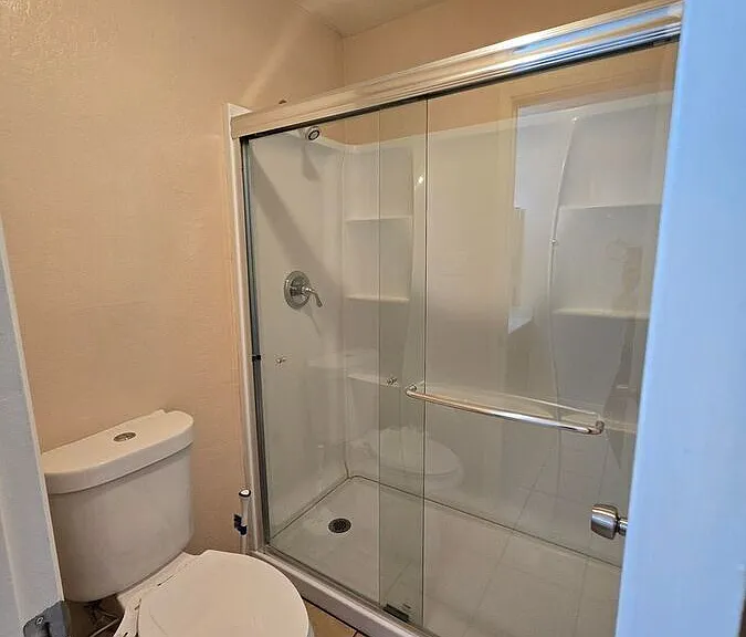 4540 W Maryland Ave — Photo 11
