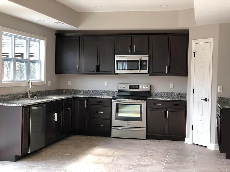 7414 Pemberton Dr — Photo 3