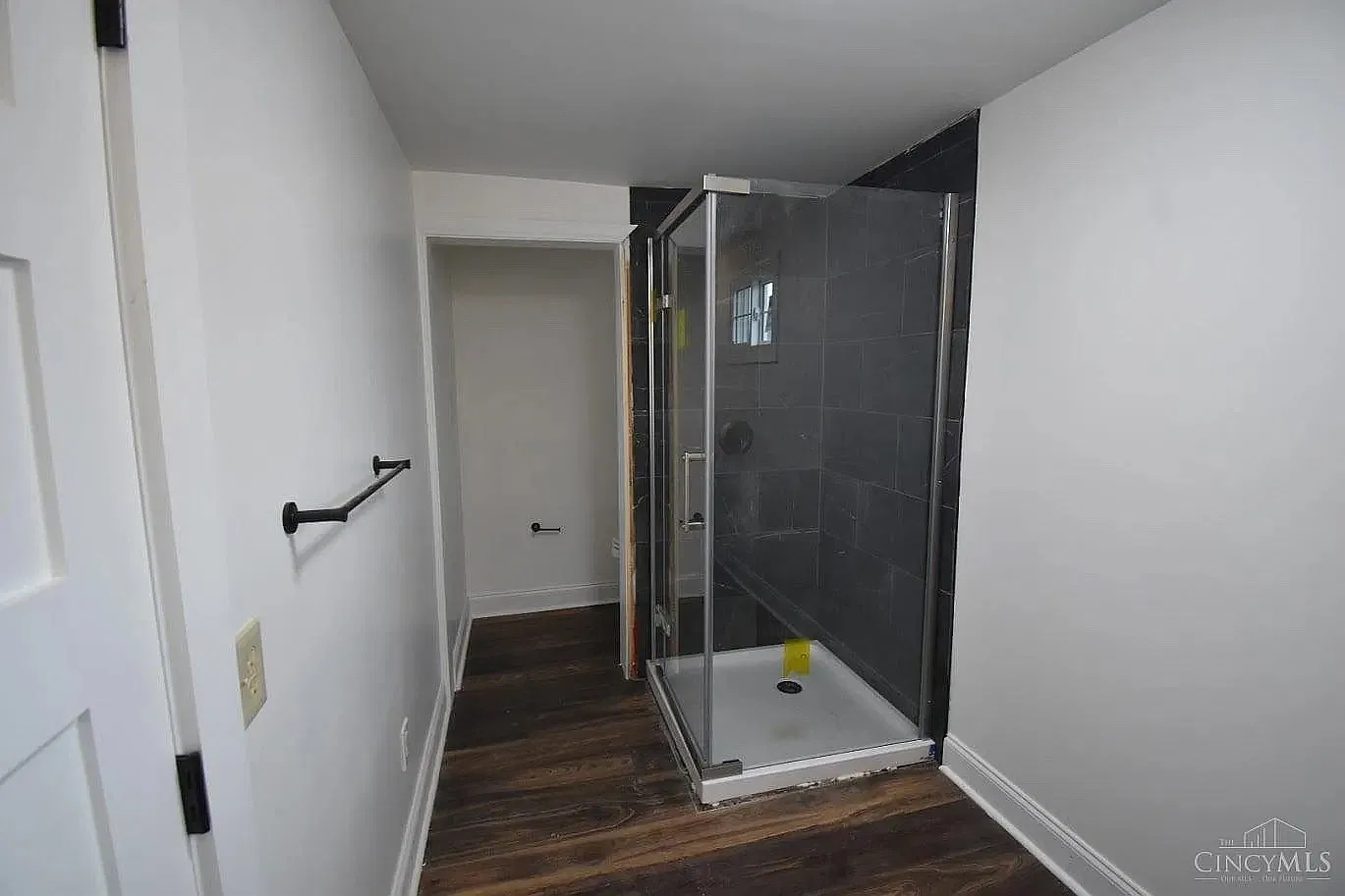 Studio, $750 — Photo 3