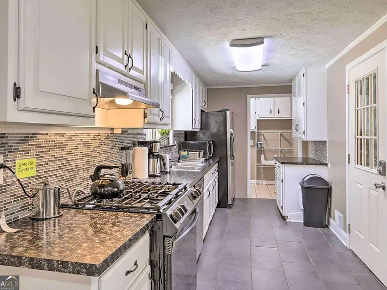 6207 Moss Dr — Photo 4
