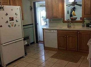 22 Binghampton Ave, Johnston, RI 02919