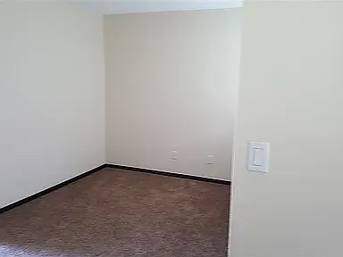 1 bed, 375 sqft, $1,000 — Photo 4