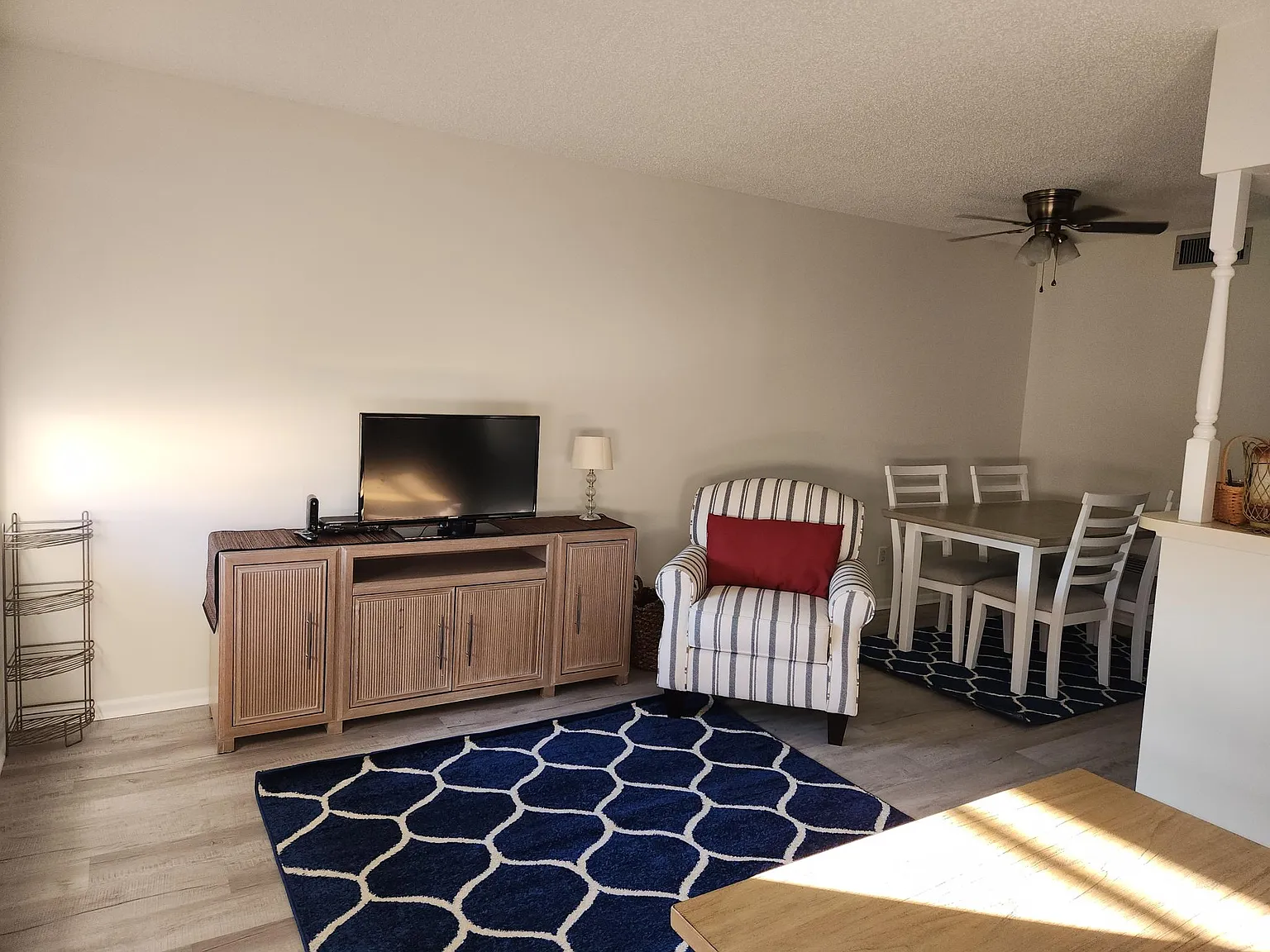 1 bed, 750 sqft, $1,400 — Photo 3