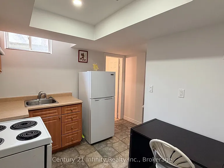 5 Dusk Owl Dr #BASEMENT — Photo 9