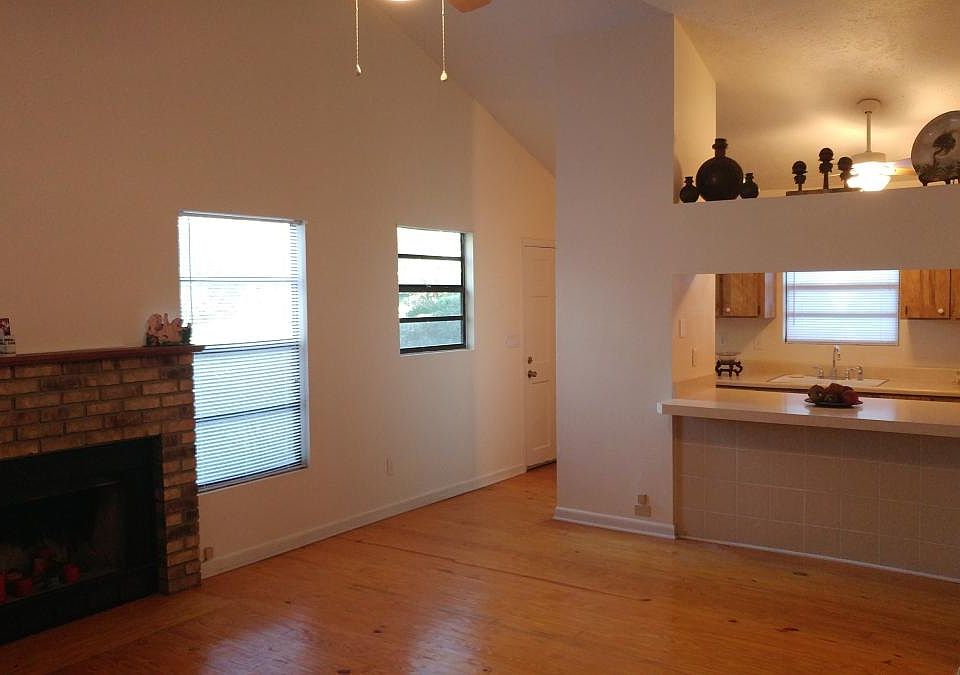 2nd image of 16502 Wb Pritchett Ln