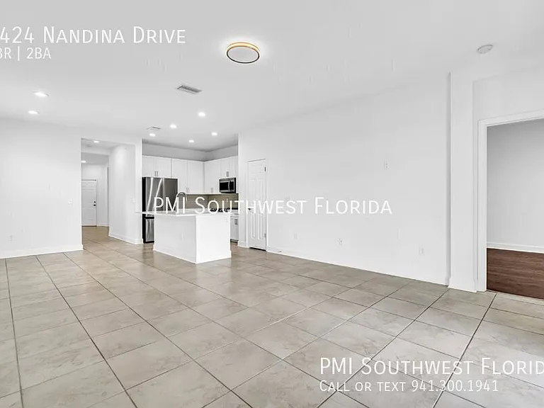 8424 Nandina Dr — Photo 11