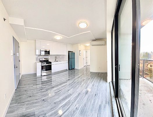 2nd image of 1705 E 17th St #604