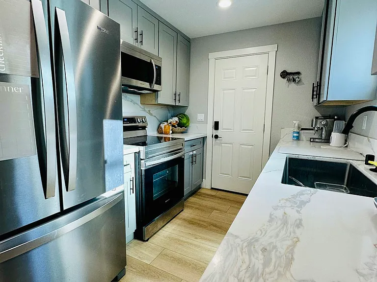211 Earl Ave #211 — Photo 7
