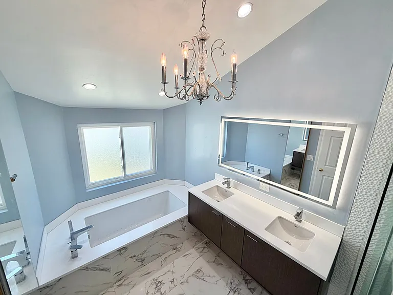 408 N Broadway #C — Photo 14