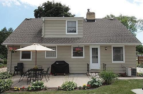 2nd image of 551 N 103rd St