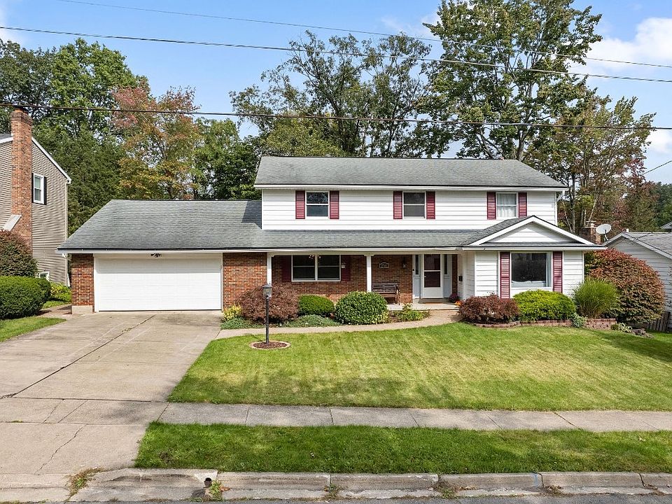 1st image of 2741 Magnolia St