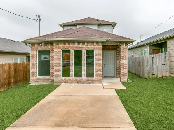 2726 Camel Ct, Dallas, TX 75241