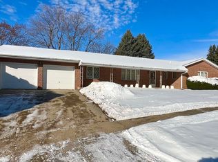 1307 W 15th Street Pl S, Newton, IA