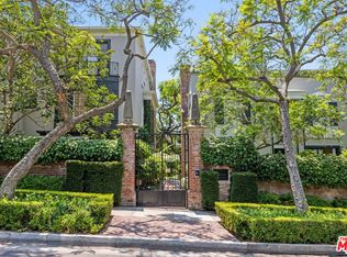8724 Shoreham Dr APT B, West Hollywood, CA 90069
