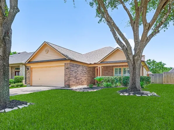 4818 Lake Catherine Ct, Richmond, TX 77407
