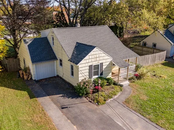 108 Hazelhurst Ave, North Syracuse, NY 13212