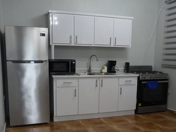 7 Calle Tordo Bo Borinquen, Aguadilla, PR 00605