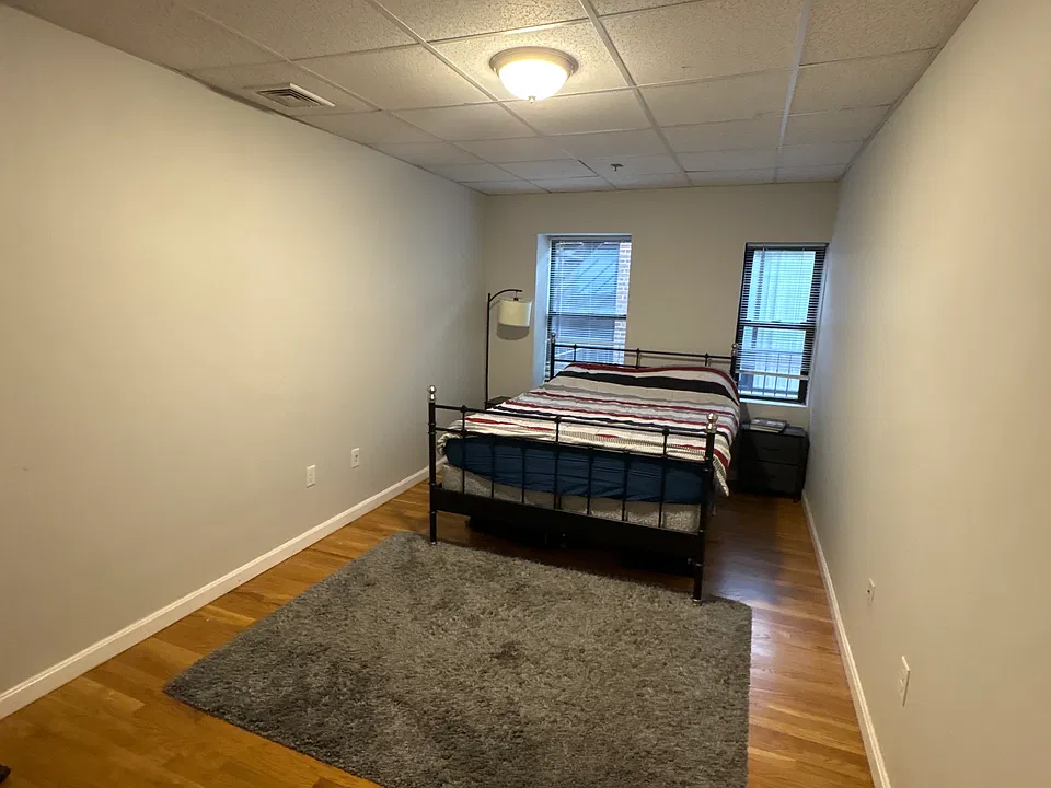 22 High St #4