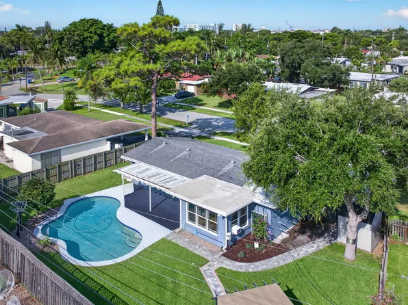 1240 SW 3rd Ter, Pompano Beach, FL 33060