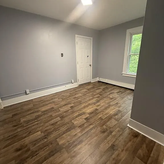 472 Burgess St #2 — Photo 5