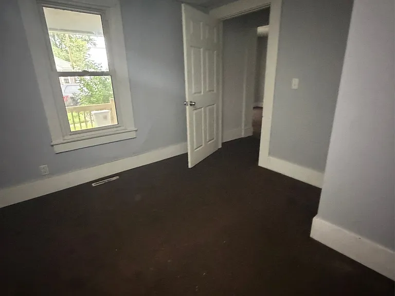 1720 Clay St — Photo 2