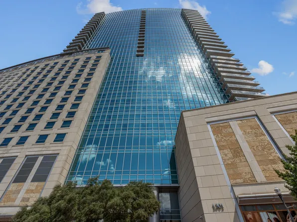 1301 Throckmorton St APT 2402, Fort Worth, TX 76102