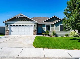 572 Lakerose Loop, Richland, WA 99352
