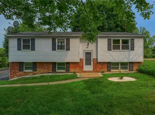 615 Whistler Dr, Rochester, PA 15074