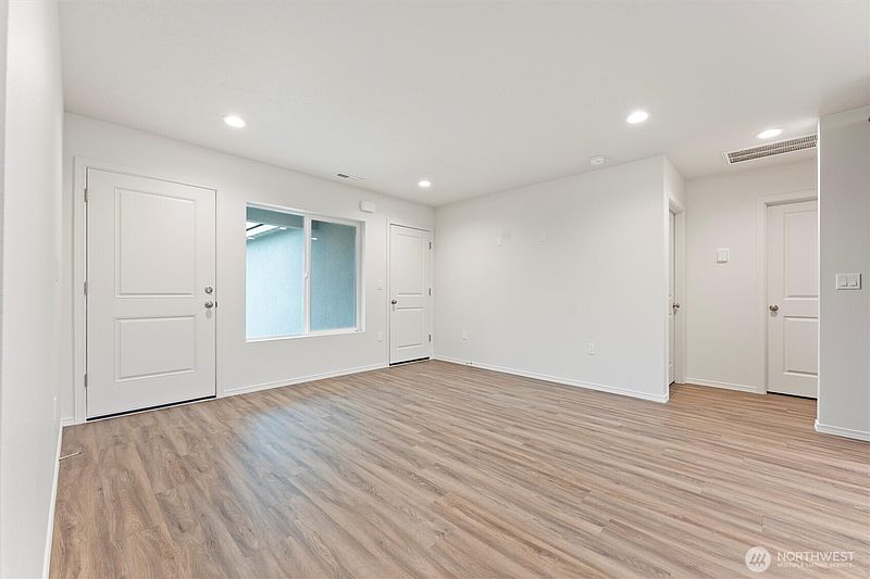 2nd image of 205 Tawsha Street