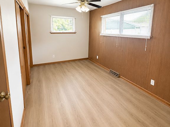 5th image of 3316 Midway Dr APT 7